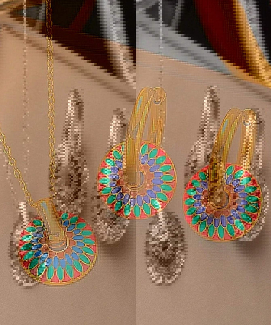 Fashionable Round Set