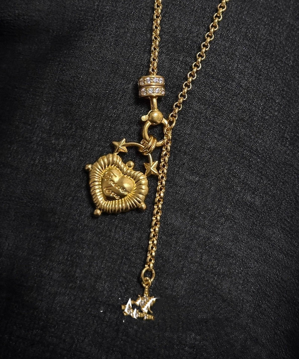 Queen’s Collar