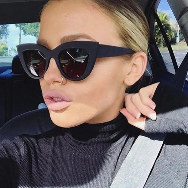 LONSY Retro Cute Sexy Ladies Cat Eye Sunglasses Women Brand Designer Sun Glasses For Female Vintage Black Eyewear Shades UV400