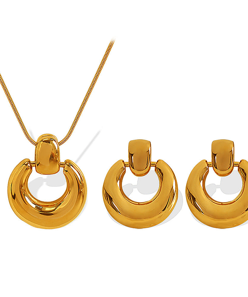 Retro High-end Earrings Set